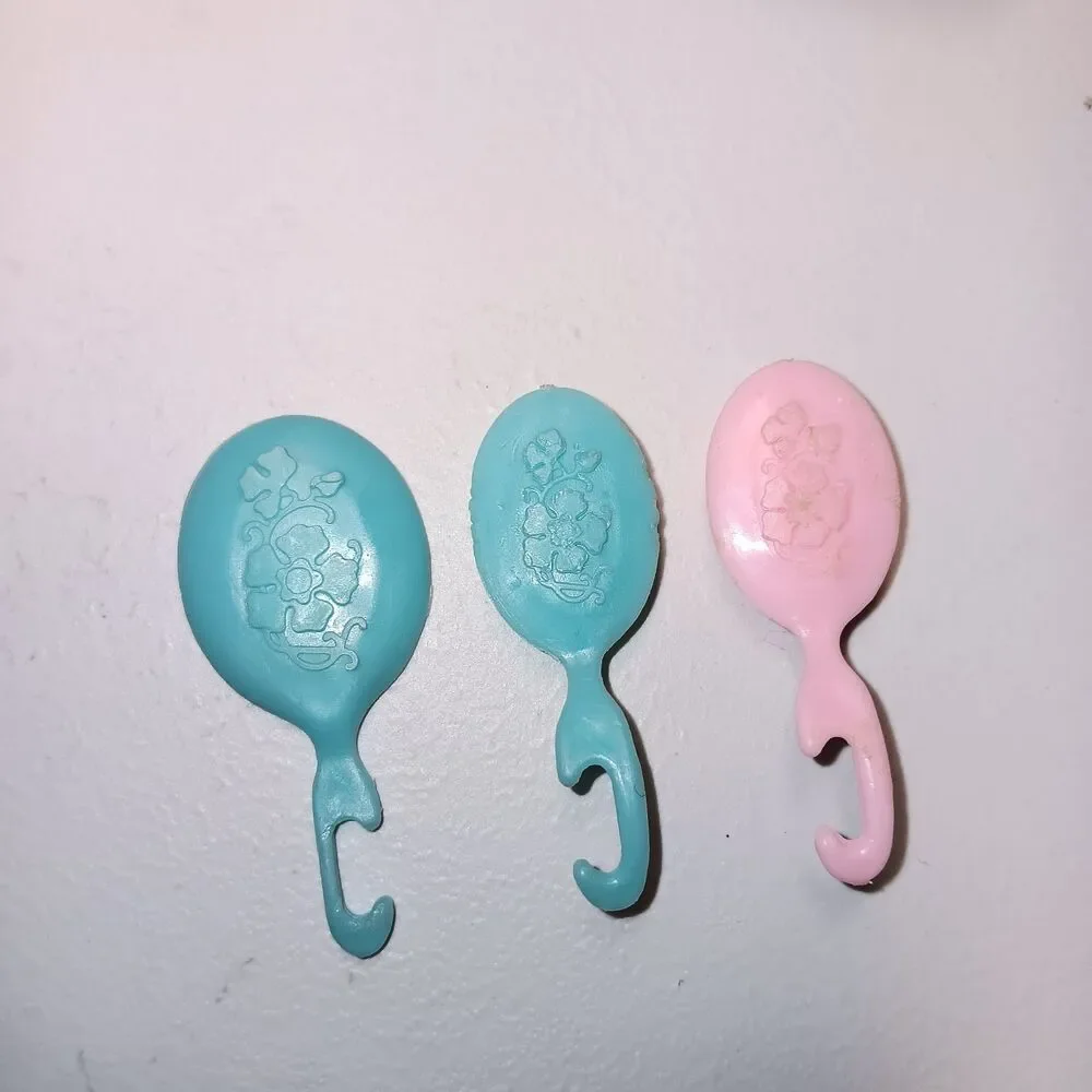 VTG Christie Beauty Secrets Barbie Doll Blue Pink Comb Brush Mirror 1979 70s Toy